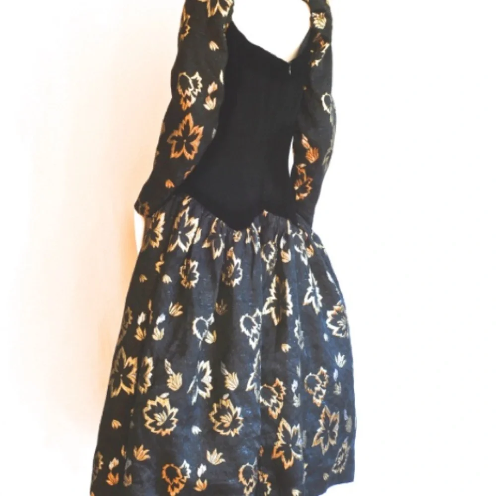 Víctor Costa   Dress Size 6 - Picture 4 of 12